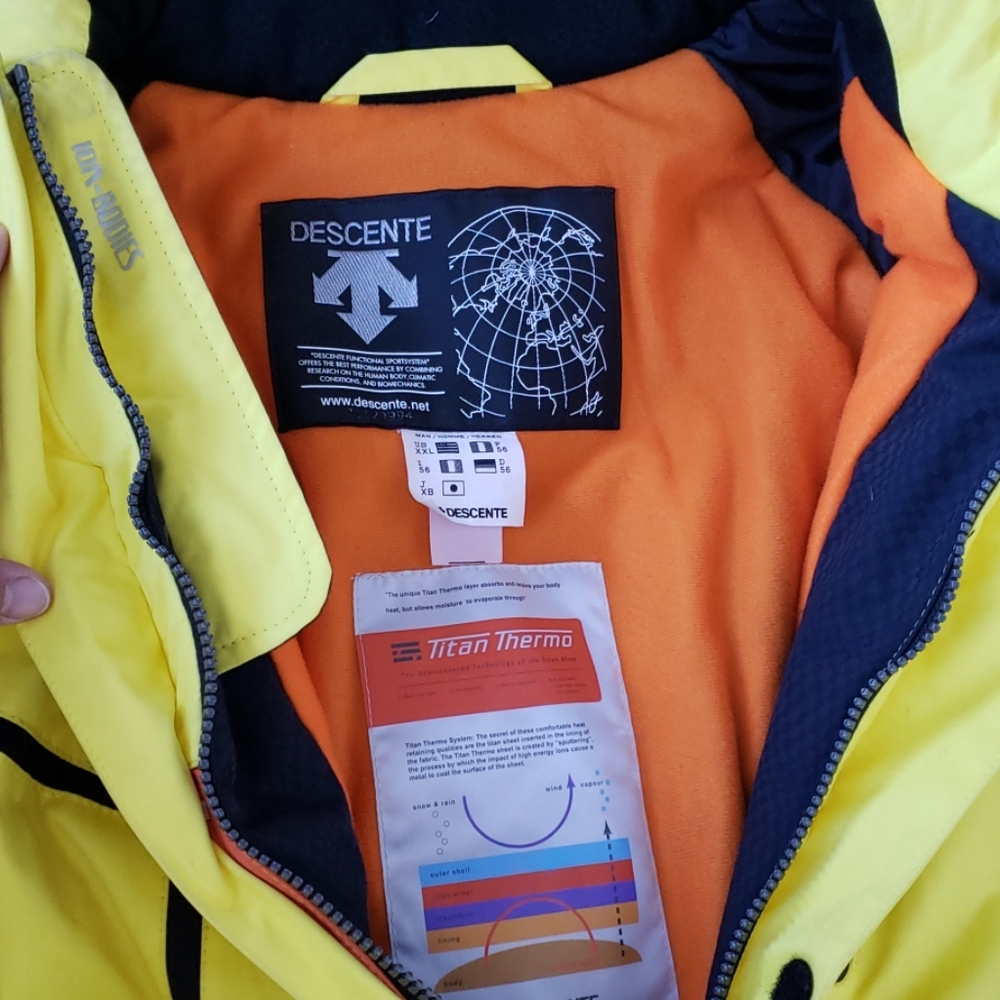Descente Titan Thermo Technology ski Jacket - Picture 8 of 8